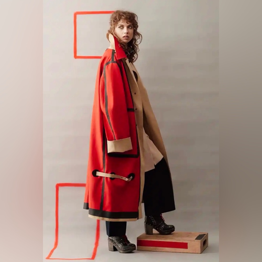 BURBERRY Bonded Cotton Oversized Seam-sealed Car Coat In Red/beige - Picture 5 of 16